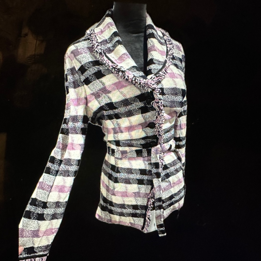 VINTAGE ST. JOHN TWEED JACKET WITH FRINGE TRIM.